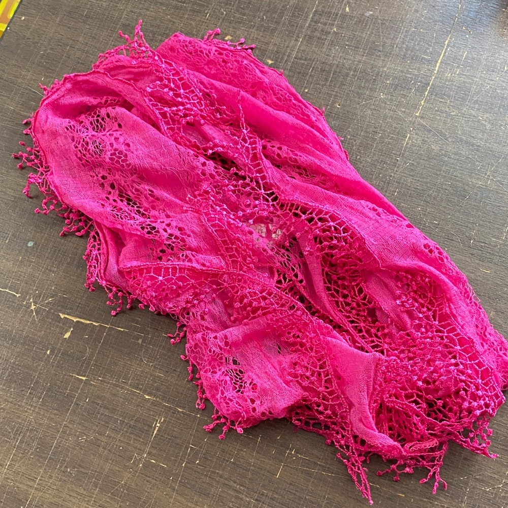 Icing brand pink color scarf 70” new